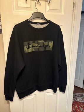 Champion Black Crewneck Sweatshirt with Olive Camo Logo Box